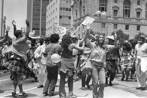 02 SF Gay Pride Day Parade 1977